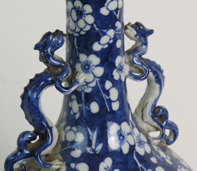 An 18th Century Chinese blue and white b - Image 5 of 9