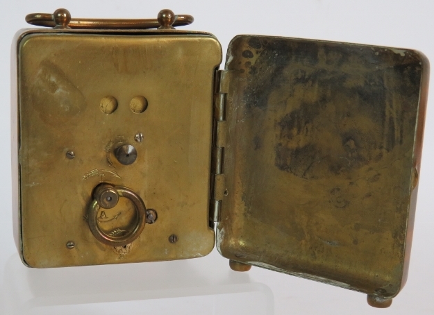 A small brass cased antique alarm clock - Image 4 of 5