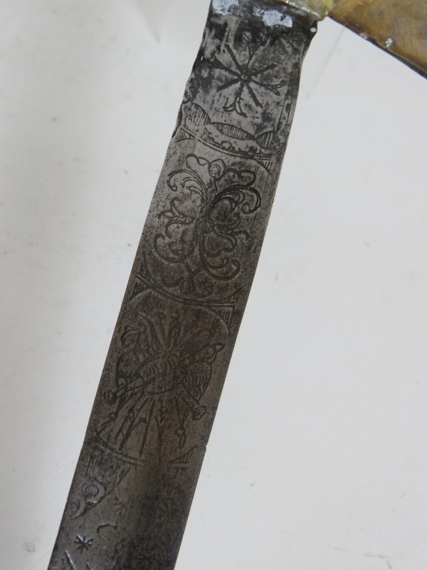 A bronze dragon handled Medieval style dagger with a highly ornate antique blade. - Bild 6 aus 7