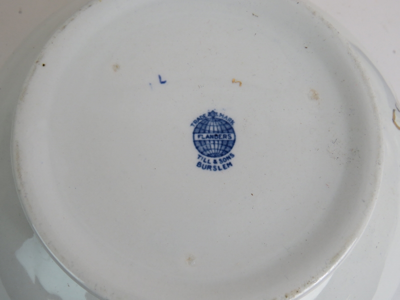 Two blue and white lidded tureens, - Image 3 of 9