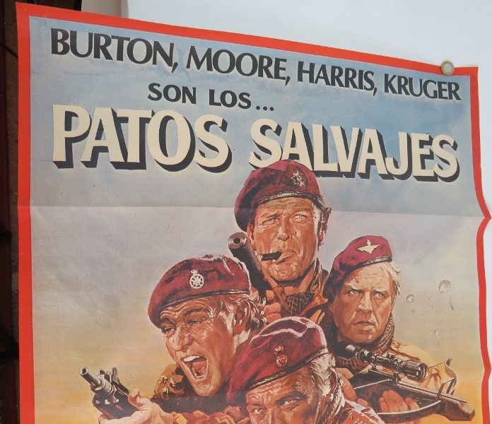 An original 1978 Warner Bros Spanish release movie poster for the film Wild Geese or Patos Salvajes, - Image 2 of 5