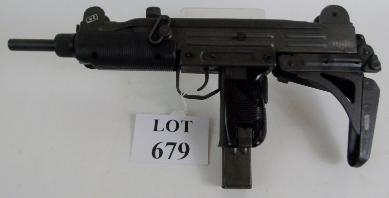 Deactivated UZI Submachine Gun by IMI of Israel, ser.no. 053481, cal 9mm, Cert no. 157154.