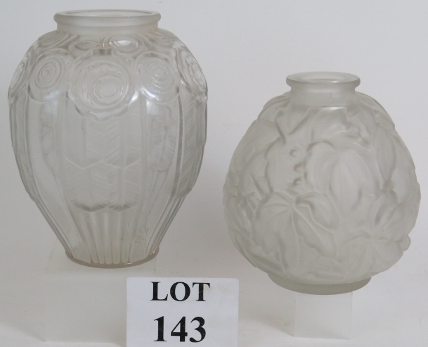 An André Hunebelle Art Deco glass vase with floral shoulders,