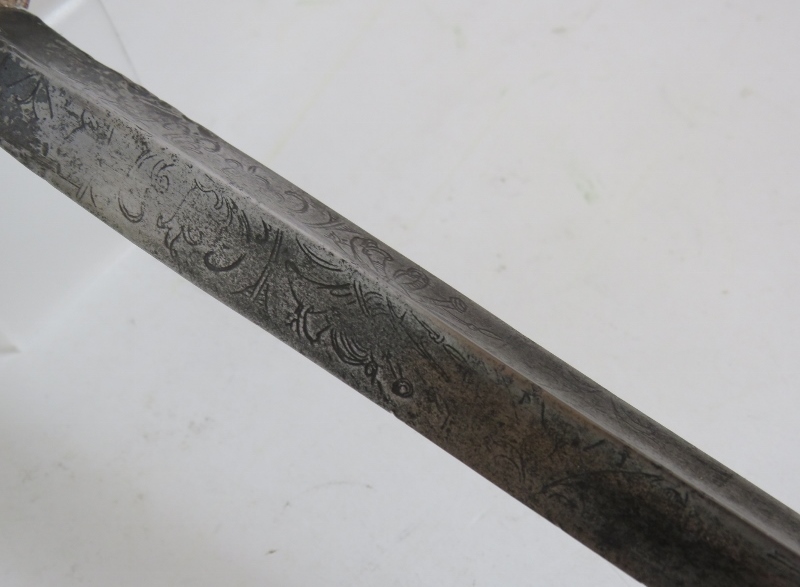 A bronze dragon handled Medieval style dagger with a highly ornate antique blade. - Bild 7 aus 7