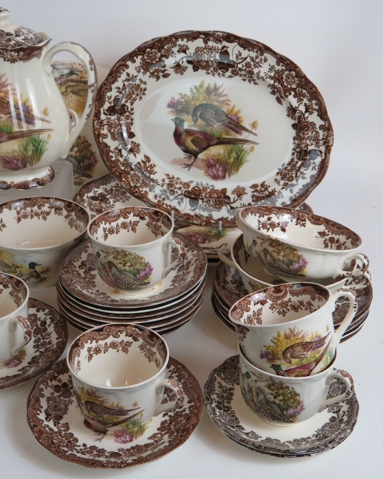 A 57 piece Palissey game series dinner and tea set including tureen, tea service, plates, platters, - Image 4 of 5