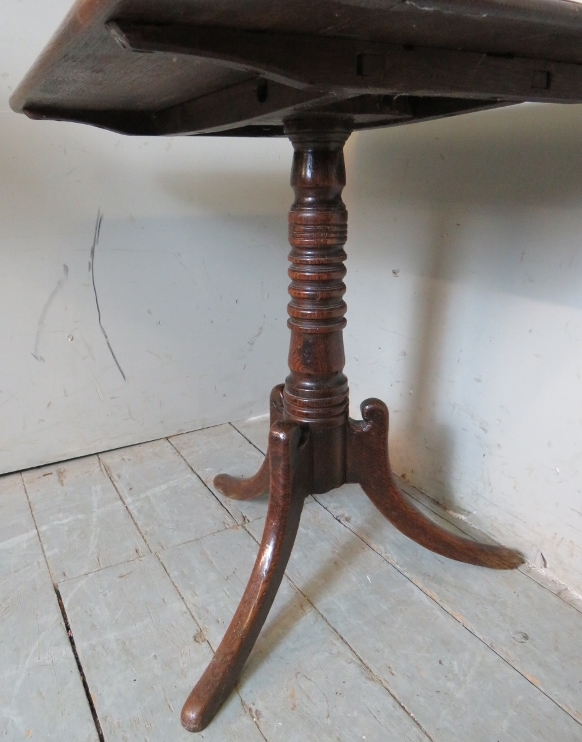 A 19th Century oak rectangular tilt top tripod table. Condition report: Good solid table. - Image 3 of 4