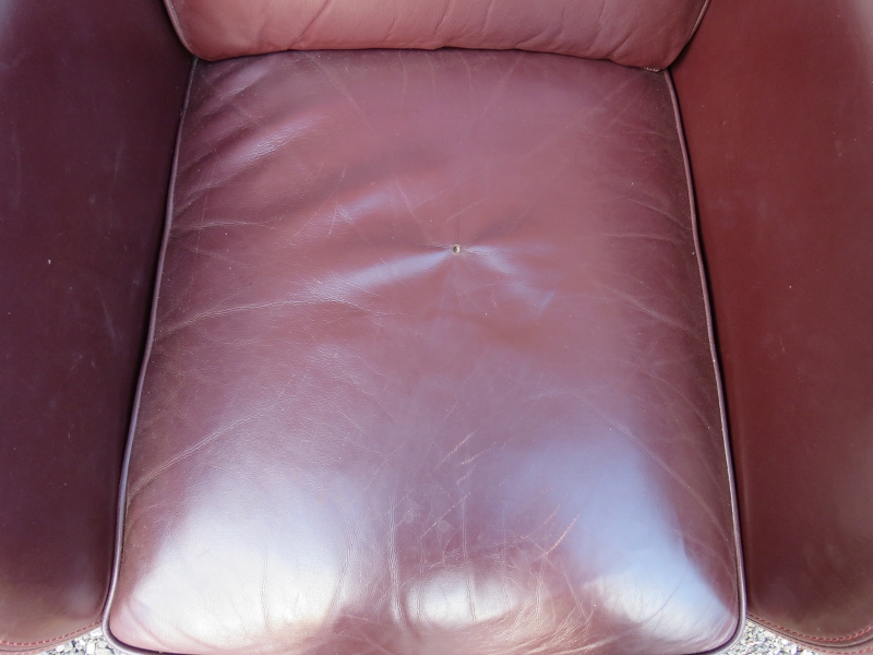 A pair of contemporary tub chairs upholstered in a deep brown / aubergine leather. - Image 7 of 8