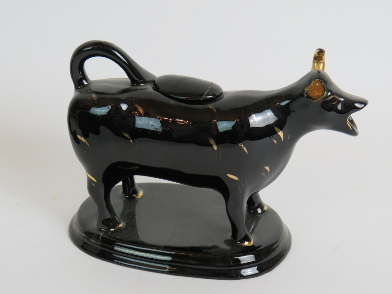 A pair of antique black glazed cow cream - Image 3 of 6