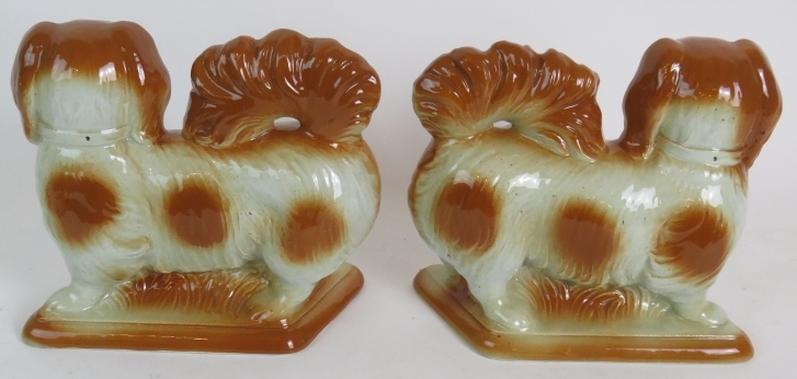 A pair of decorative Staffordshire Potte - Image 5 of 6