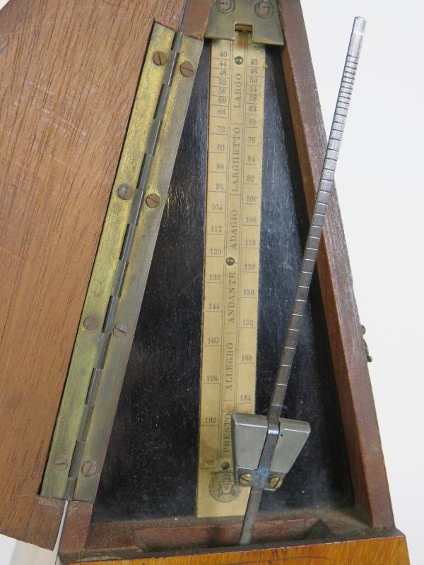 An Early Maëlzel Metronome in a walnut c - Image 5 of 6