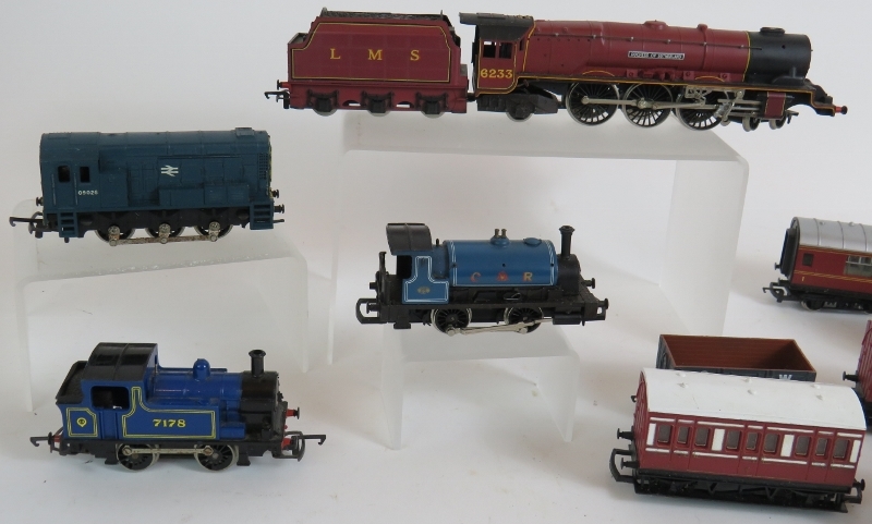 A large quantity of Hornby '00' Gauge ra - Image 6 of 7