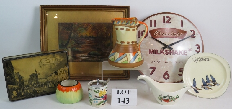 A mixed lot of collectables including a