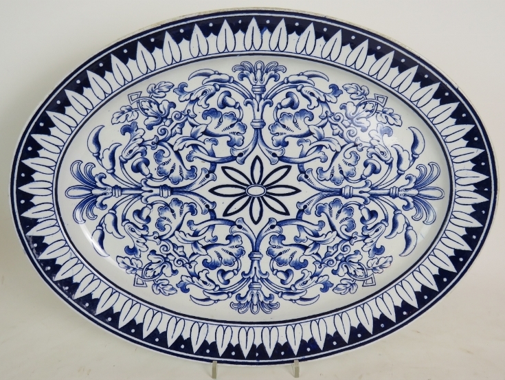 A highly decorative Victorian blue & whi - Image 2 of 8