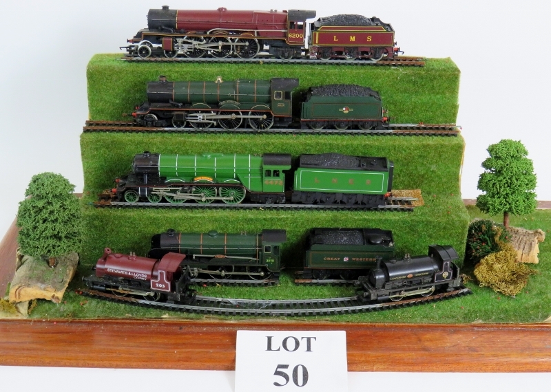 A collection of 15 Hornby 00 Gauge train