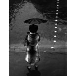 Gyula Halász gen. Brassaï1899–1984Femme au parapluie1945Silbergelatineabzug, Original29,7 x 23,4