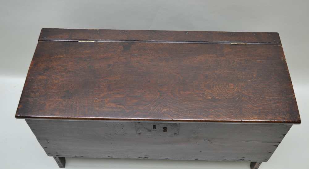 A 19TH CENTURY SMALL SIX PLANK COFFER with three-quarter lift-up lid, having vacant interior, the - Image 3 of 5