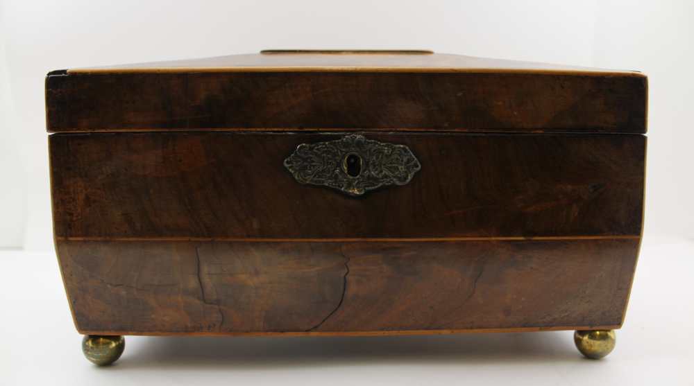 A GEORGE III MAHOGANY TEA CADDY of sarcophagus form, the hinged cover opening to reveal two inner - Image 15 of 16