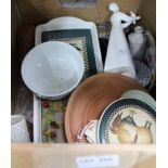 A BOX CONTAINING A SELECTION OF USEFUL DOMESTIC & COLLECTABLE ITEMS VARIOUS