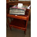 A REPRODUCTION YEW WOOD FINISHED LAMP TABLE having pull out leather covered slide, with single