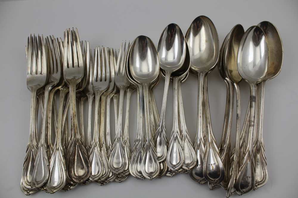 A PART CANTEEN OF LATE 19TH CENTURY LILY PATTERN, SILVER PLATED CUTLERY, 60 pieces - Image 3 of 4
