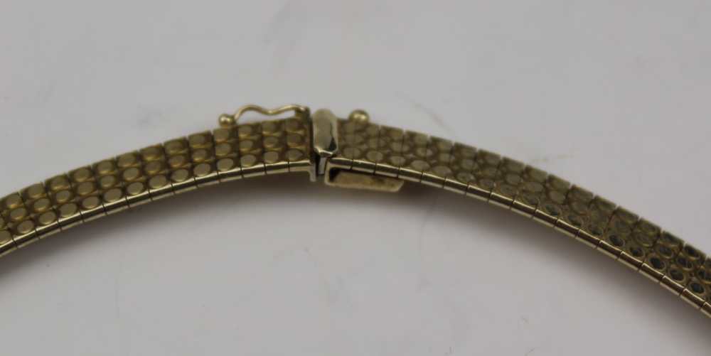 A 9CT GOLD NECKLACE of articulated braid form, 28g, in "Cupitt Jeweller of Bromsgrove" case - Image 4 of 5