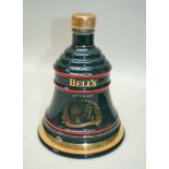 BELL'S OLD SCOTCH WHISKY, "Christmas 1992", 70cl in Wade porcelain decanter