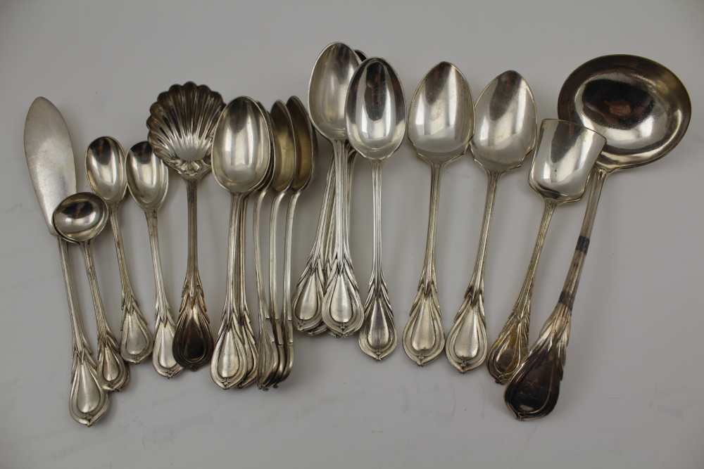 A PART CANTEEN OF LATE 19TH CENTURY LILY PATTERN, SILVER PLATED CUTLERY, 60 pieces - Image 4 of 4