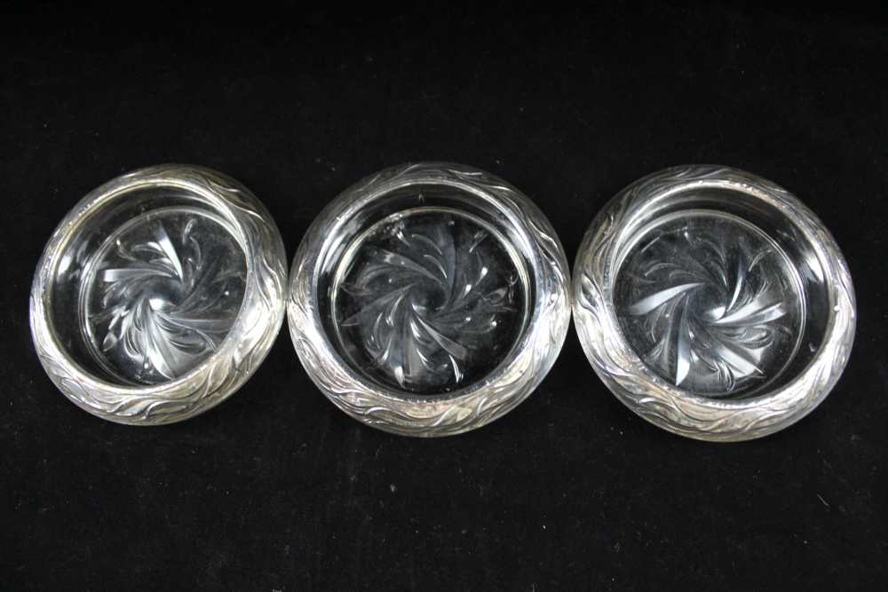 A SET OF FOUR SILVER MOUNTED MOULDED GLASS COASTERS, the four stamped 'Frank M Whiting & Co - Image 3 of 5