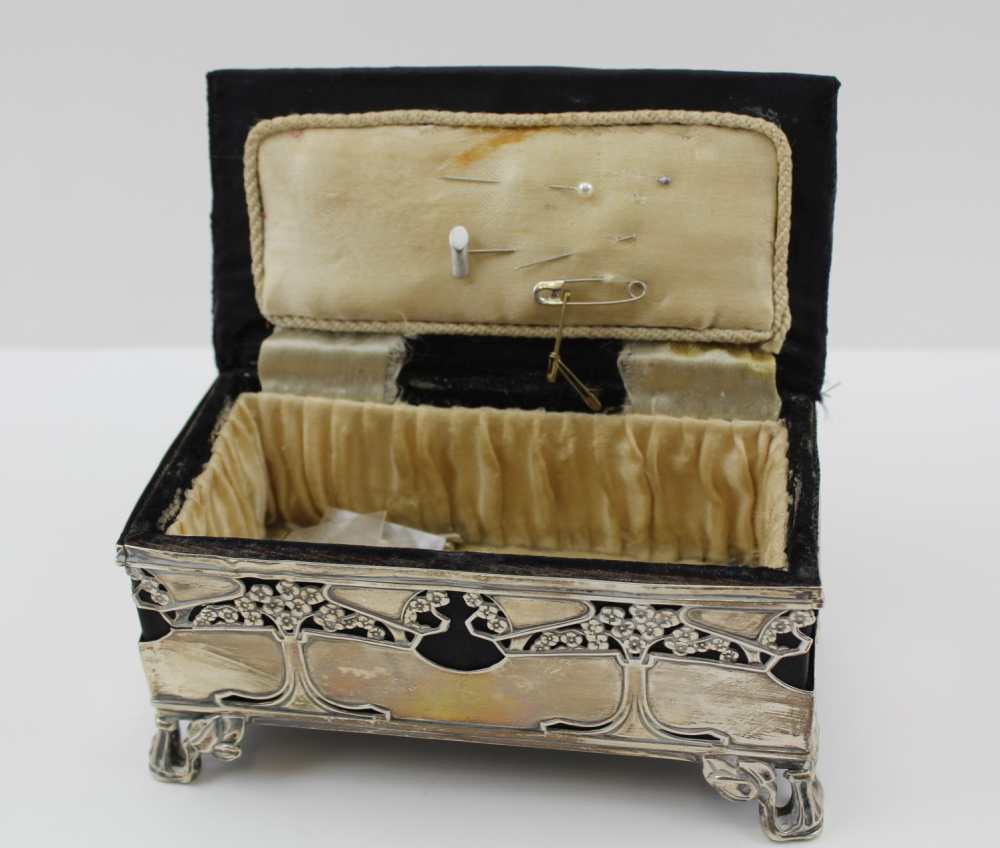 AN EDWARDIAN SILVER TABLE CASKET, of Art Nouveau form, tree design to the sides, raised on - Image 3 of 4