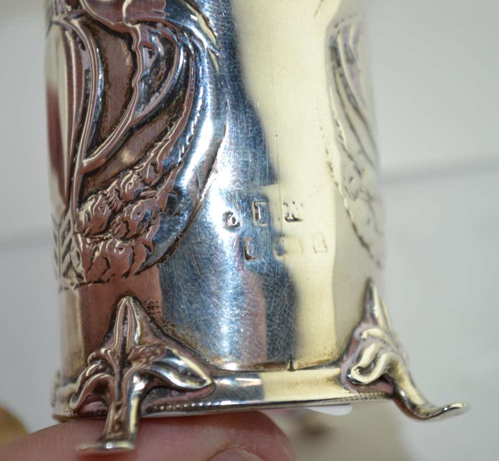 AN EARLY 20TH CENTURY SILVER BUD VASE, Birmingham 1914, 12.5cm high, together with a SILVER CYLINDER - Image 4 of 6