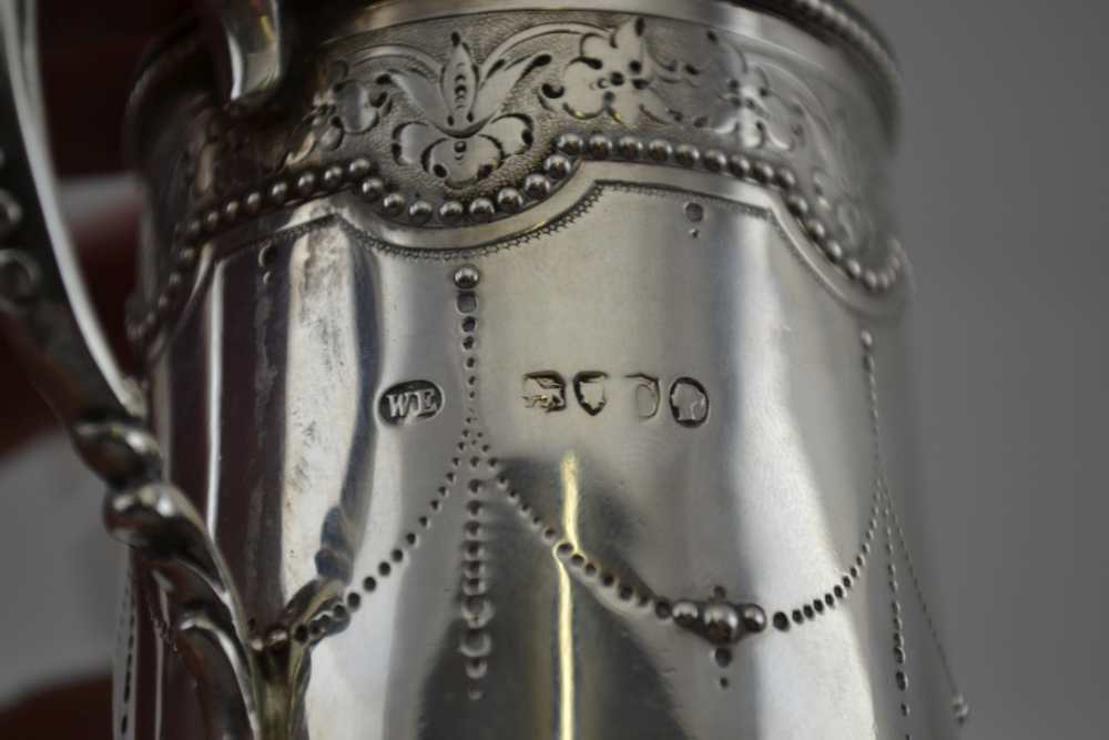 WILLIAM EVANS A SILVER CHRISTENING MUG of tapering form, decoratively banded, beaded swags, - Image 4 of 4
