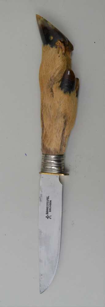 A MID-20TH CENTURY EUROPEAN HUNTING KNIFE with deer slot handle, the blade engraved "Schneidteufel - Image 3 of 6