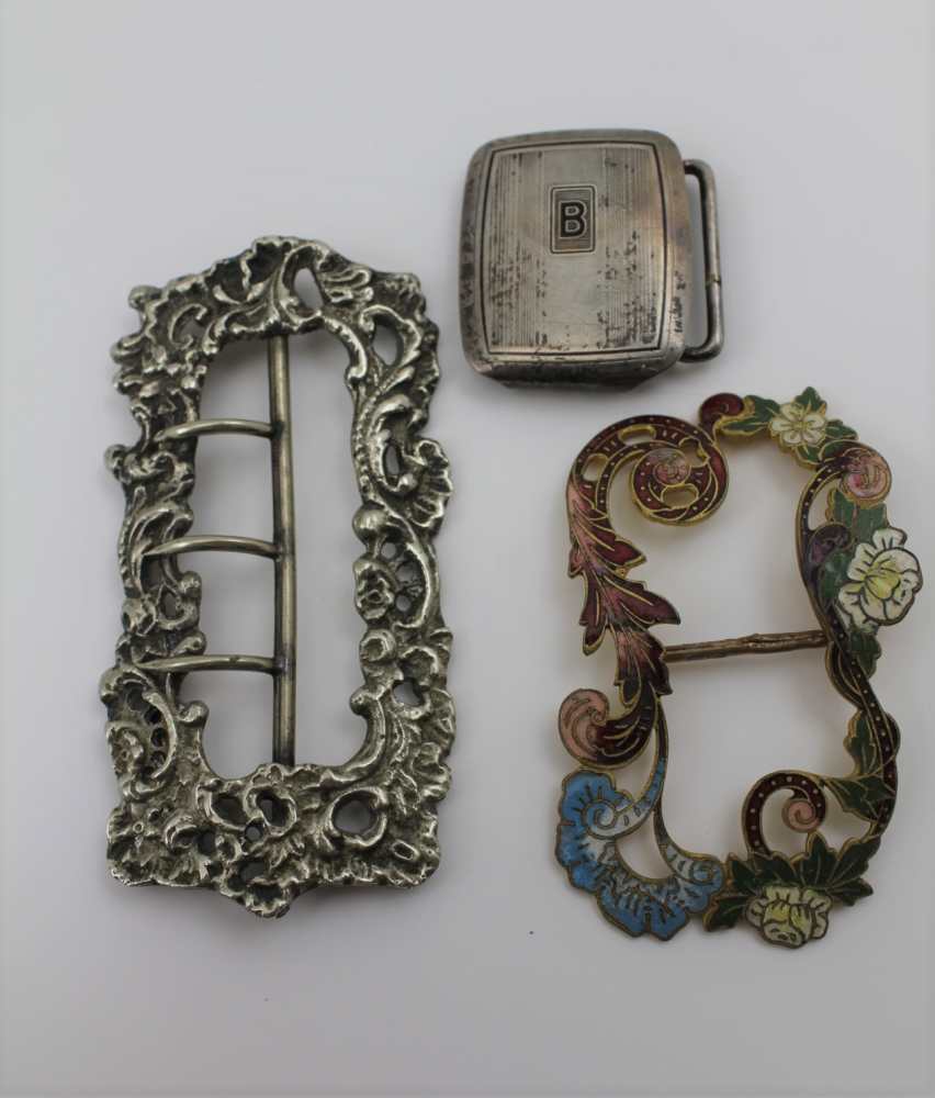 A DECORATIVE SILVER BUCKLE inlaid with blue enamel, Birmingham 1912, 43.6g, together with A - Image 3 of 6