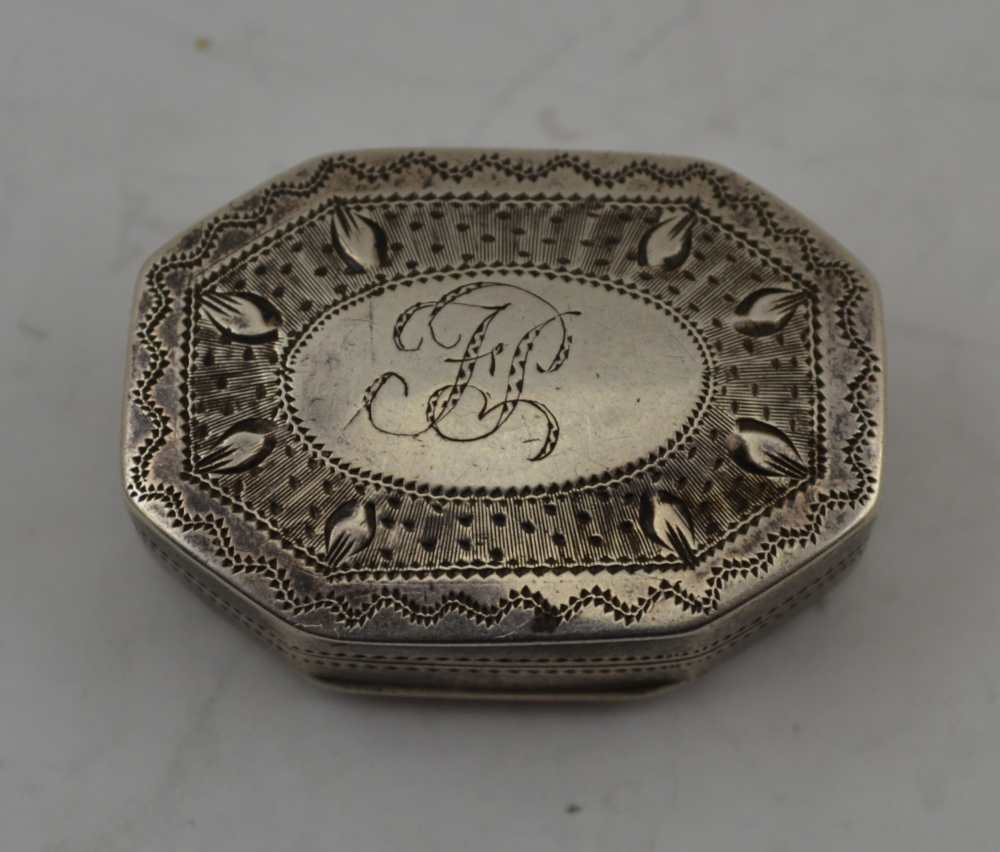 JOSEPH WILLMORE A GEORGE III SILVER VINAIGRETTE, of canted rectangular form, having chased and - Image 2 of 6