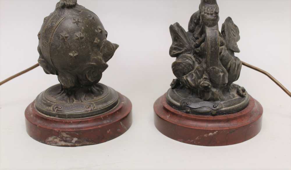 A PAIR OF EARLY 20TH CENTURY FRENCH BRONZE EFFECT SPELTER TABLE LAMPS, of cherub design, both with - Image 7 of 7