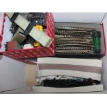 A BOX CONTAINING A SELECTION OF MODEL RAILWAY PARTS & ACCESSORIES