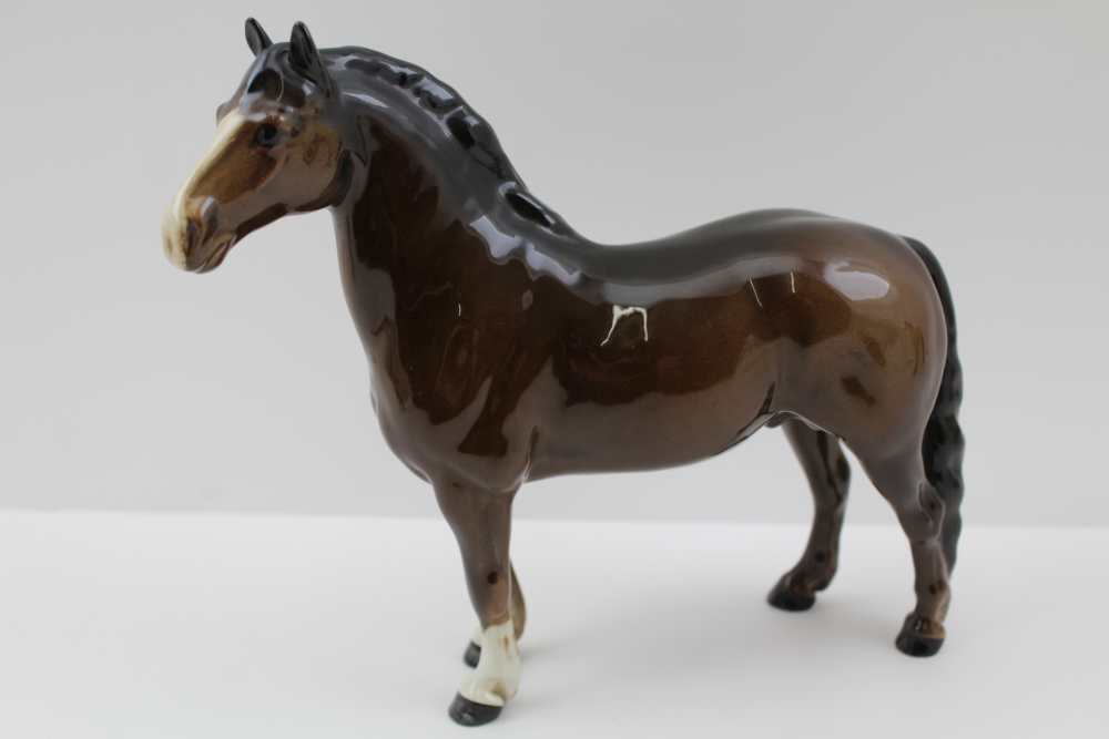 A BESWICK "HIGHLAND" HORSE, 18cm high, together with a BESWICK BROWN HORSE and a BESWICK FALLOW DEER - Image 3 of 7