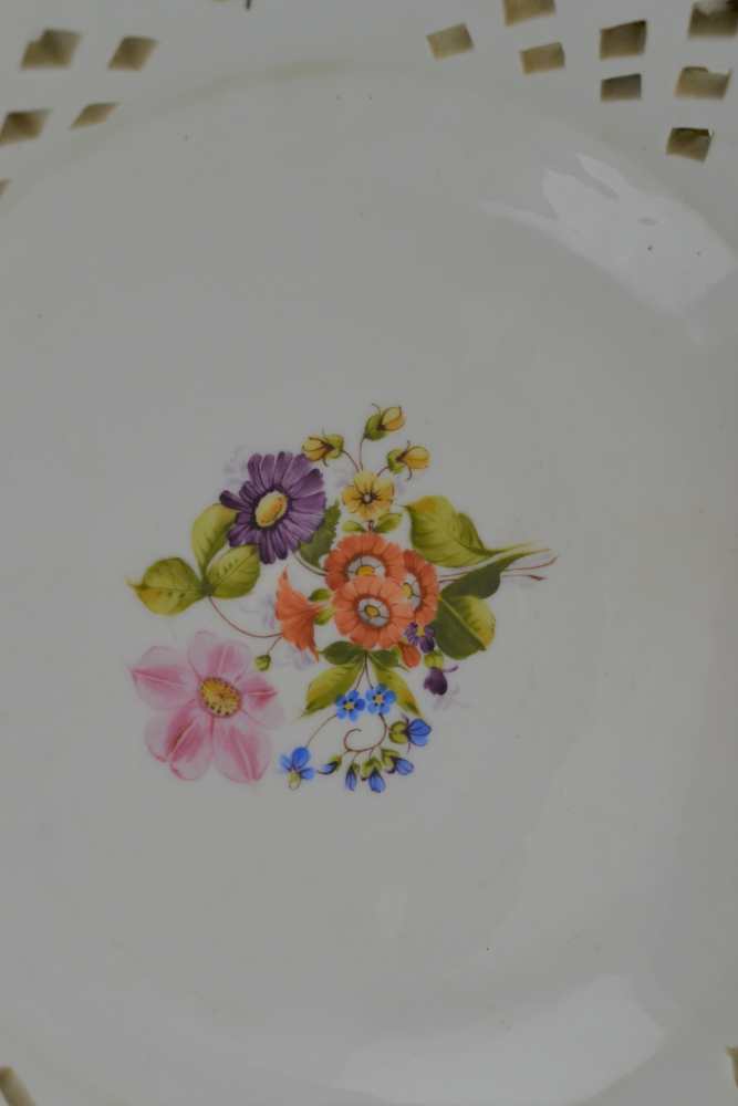 A CONTINENTAL CERAMIC BOWL upon a gilt brass base, the bowl with applied flowers, hand painted and - Image 5 of 5