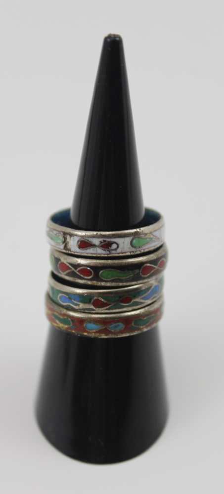 A QUANTITY OF FINGER RINGS, many silver, of varying designs, some enamel inlaid, some stone set, - Image 2 of 9
