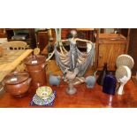 A SMALL SELECTION OF DECORATIVE DOMESTIC ITEMS VARIOUS