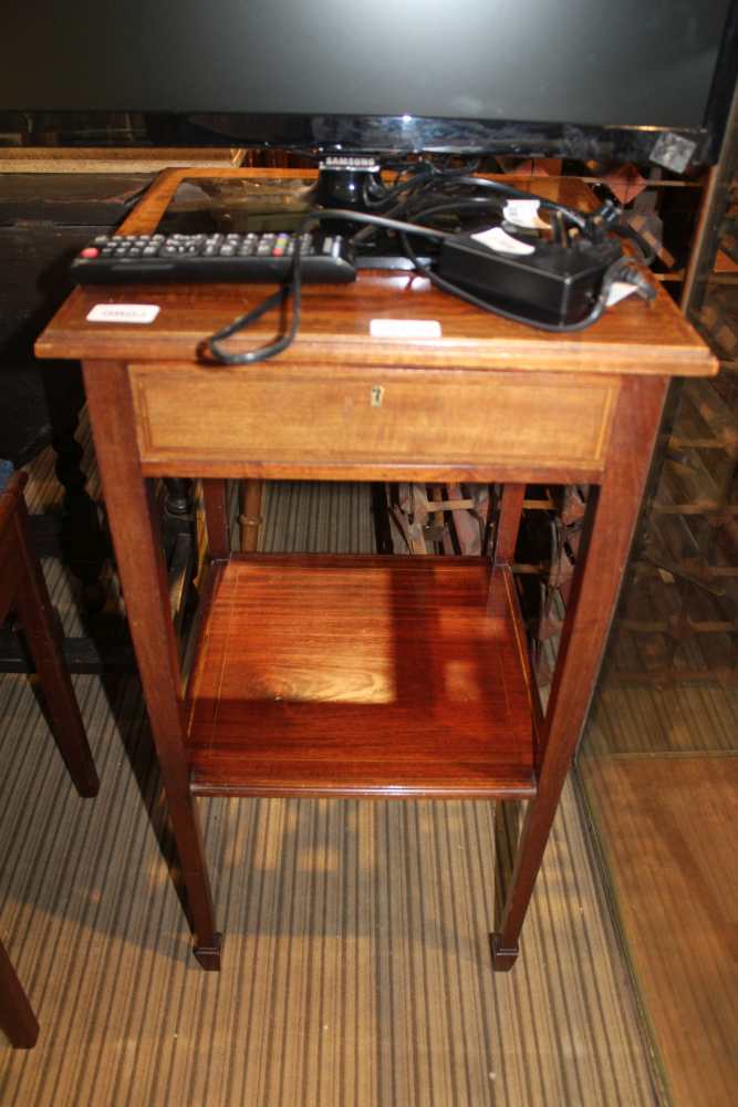 AN EARLY 20TH CENTURY INLAID MAHOGANY SQUARE FORMED LAMP TYPE TABLE, fitted with a single drawer,