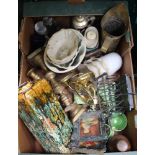 A BOX CONTAINING A VARIED & INTERESTING SELECTION OF USEFUL DOMESTIC & COLECTABLE ITEMS to include