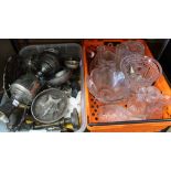 A CRATE OF DOMESTIC METALWARES VARIOUS together with a crate of glassware various