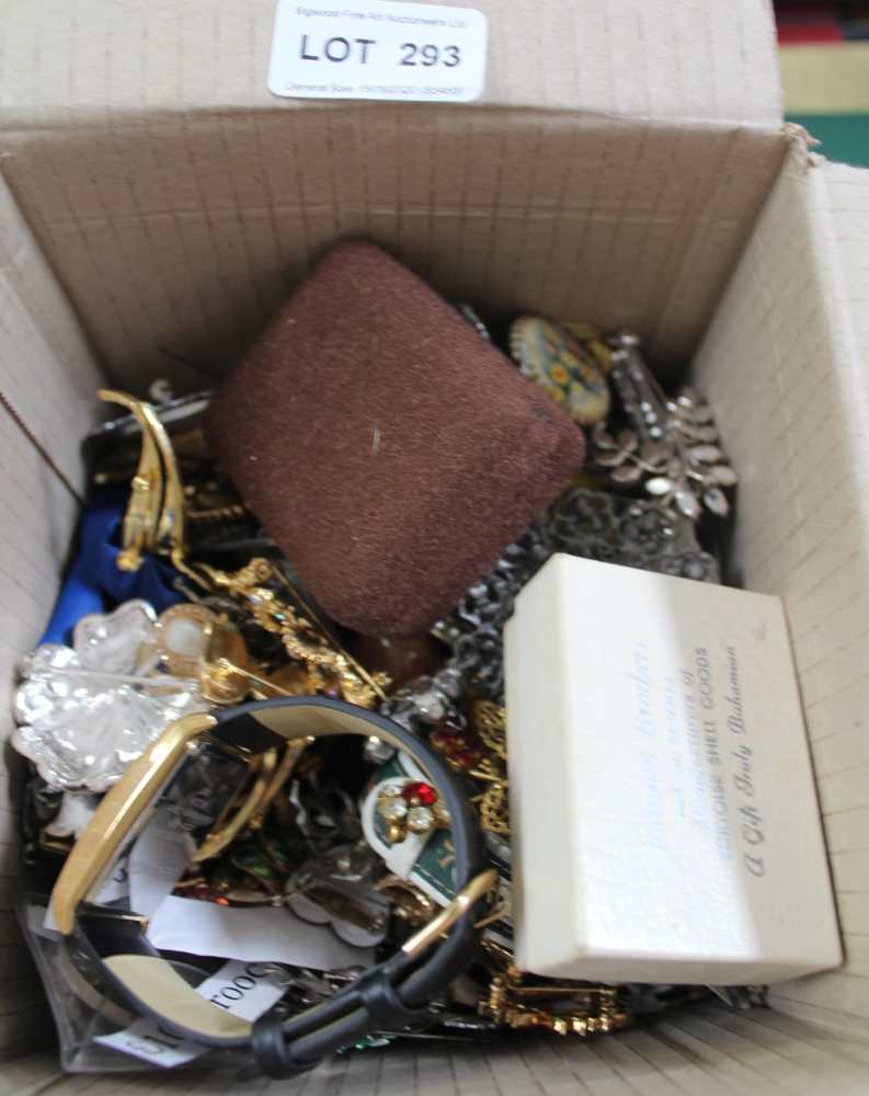 A BOX CONTAINING A LARGE VARIETY OF COSTUME JEWELLERY and associated items