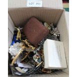 A BOX CONTAINING A LARGE VARIETY OF COSTUME JEWELLERY and associated items