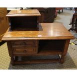 A 20TH CENTURY OAK BUILD SIDE CABINET