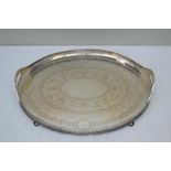 AN EARLY 20TH CENTURY JAMES DICKSON & SONS QUALITY SILVER PLATED OVAL TWIN HANDLED TRAY, with