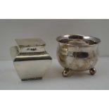 CHARLES HORNER A LIDDED SILVER BOX of square baluster form, with rope twist banding, 7cm high,