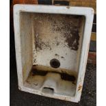 A WHITE GLAZED CERAMIC DEEP BELFAST SINK