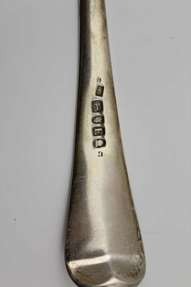 SOLOMAN HOUGHAM A GEORGE III SILVER BASTING SPOON, Old English form, London 1800, engraved with a - Image 3 of 3